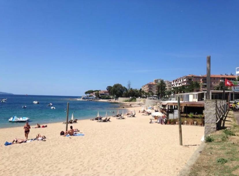Ajaccio Magnifique T2 37M2 Centre Ville Vue Mer Au Bord De La Plage Neuf 4 Couchages Balcon Parking Prive Ferme Clim Wifi Ajaccio (Corsica) Exterior foto