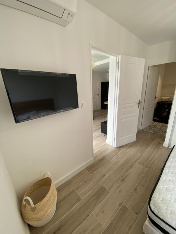 Ajaccio Magnifique T2 37M2 Centre Ville Vue Mer Au Bord De La Plage Neuf 4 Couchages Balcon Parking Prive Ferme Clim Wifi Ajaccio (Corsica) Exterior foto