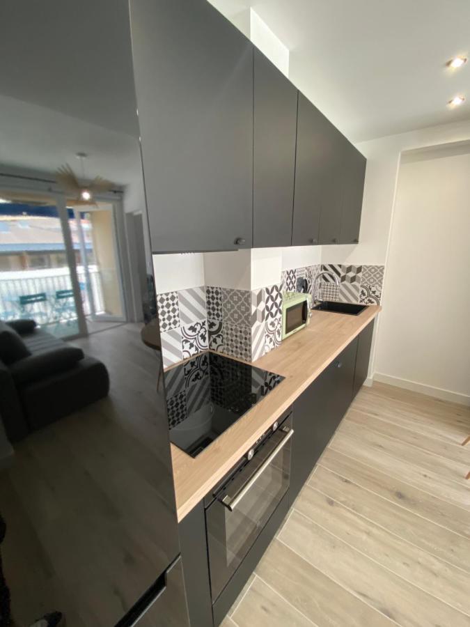 Ajaccio Magnifique T2 37M2 Centre Ville Vue Mer Au Bord De La Plage Neuf 4 Couchages Balcon Parking Prive Ferme Clim Wifi Ajaccio (Corsica) Exterior foto