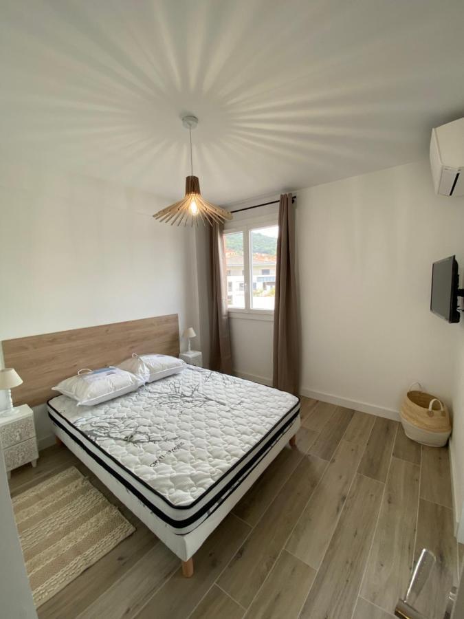 Ajaccio Magnifique T2 37M2 Centre Ville Vue Mer Au Bord De La Plage Neuf 4 Couchages Balcon Parking Prive Ferme Clim Wifi Ajaccio (Corsica) Exterior foto