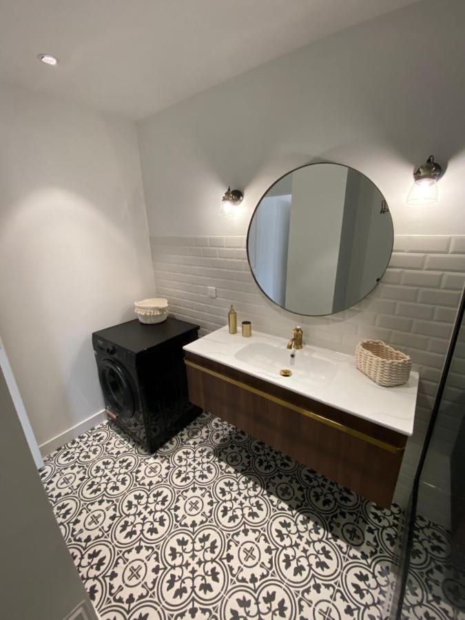 Ajaccio Magnifique T2 37M2 Centre Ville Vue Mer Au Bord De La Plage Neuf 4 Couchages Balcon Parking Prive Ferme Clim Wifi Ajaccio (Corsica) Exterior foto