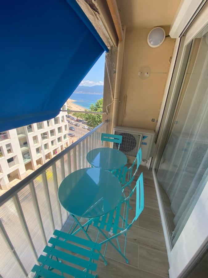 Ajaccio Magnifique T2 37M2 Centre Ville Vue Mer Au Bord De La Plage Neuf 4 Couchages Balcon Parking Prive Ferme Clim Wifi Ajaccio (Corsica) Exterior foto