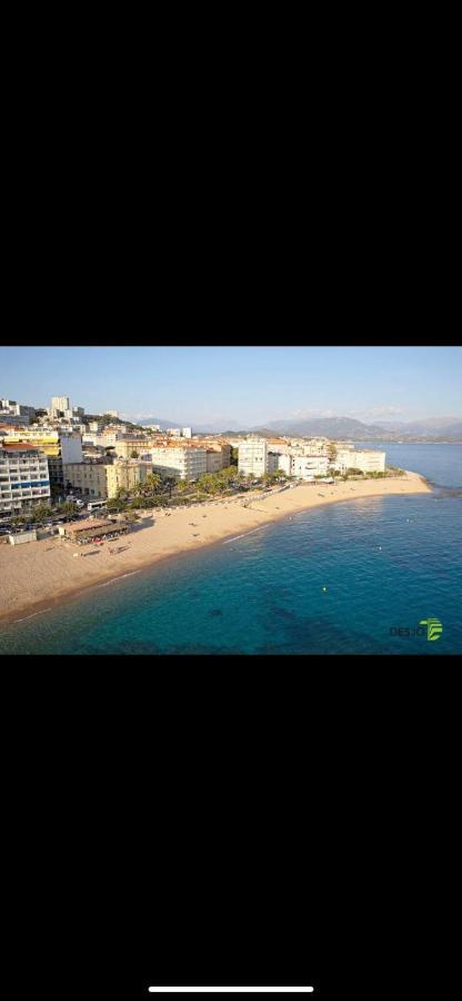 Ajaccio Magnifique T2 37M2 Centre Ville Vue Mer Au Bord De La Plage Neuf 4 Couchages Balcon Parking Prive Ferme Clim Wifi Ajaccio (Corsica) Exterior foto
