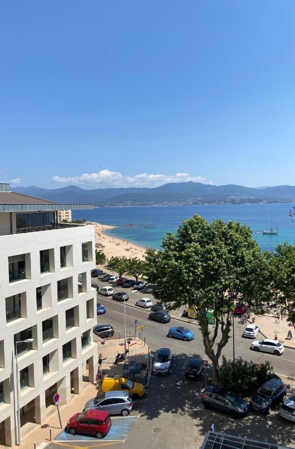 Ajaccio Magnifique T2 37M2 Centre Ville Vue Mer Au Bord De La Plage Neuf 4 Couchages Balcon Parking Prive Ferme Clim Wifi Ajaccio (Corsica) Exterior foto